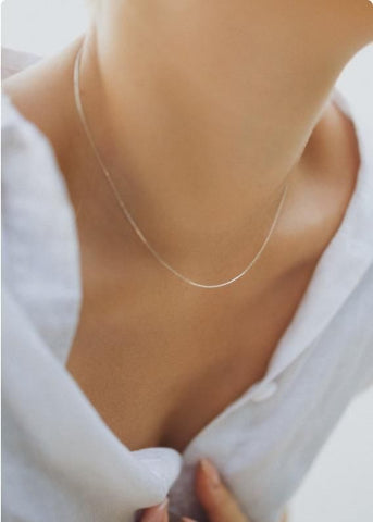 LuxuraFine Necklace Silver Beading Chain - Elegant and Premium Silver Jewelry for Timeless Style